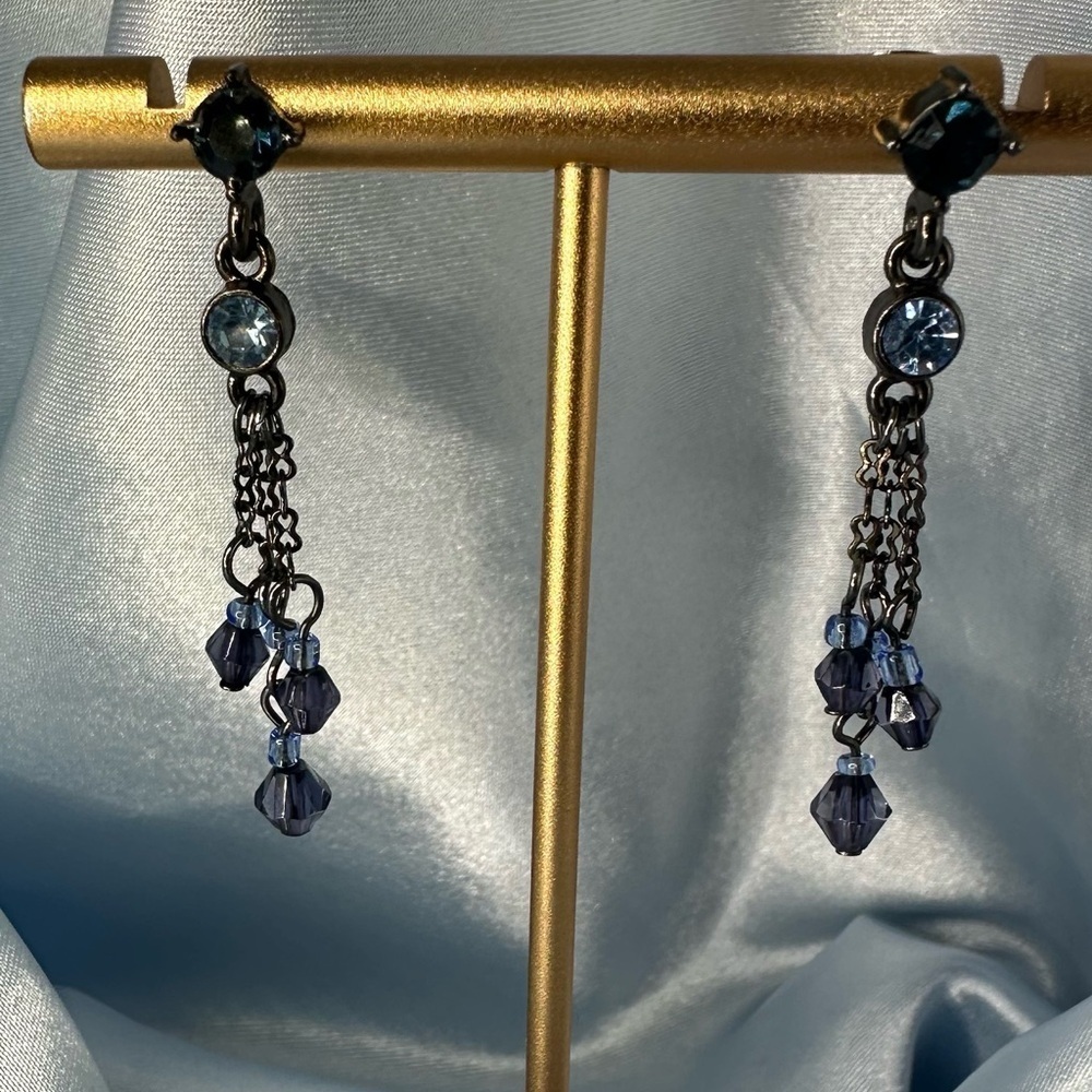 Vintage-Inspired Blue Crystal Chandelier Drop Earrings